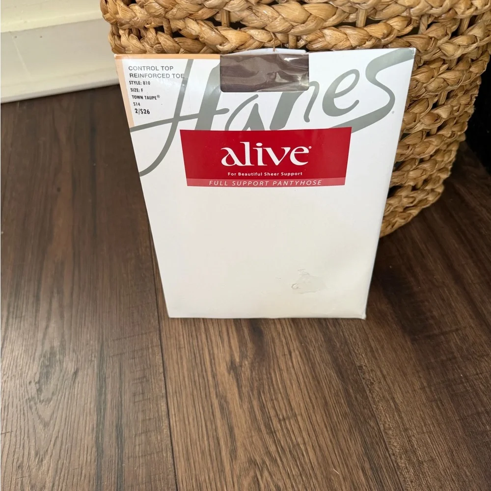 Hanes Alive Full Support Pantyhose in Town Taupe size F. Control top new - Picture 2 of 3